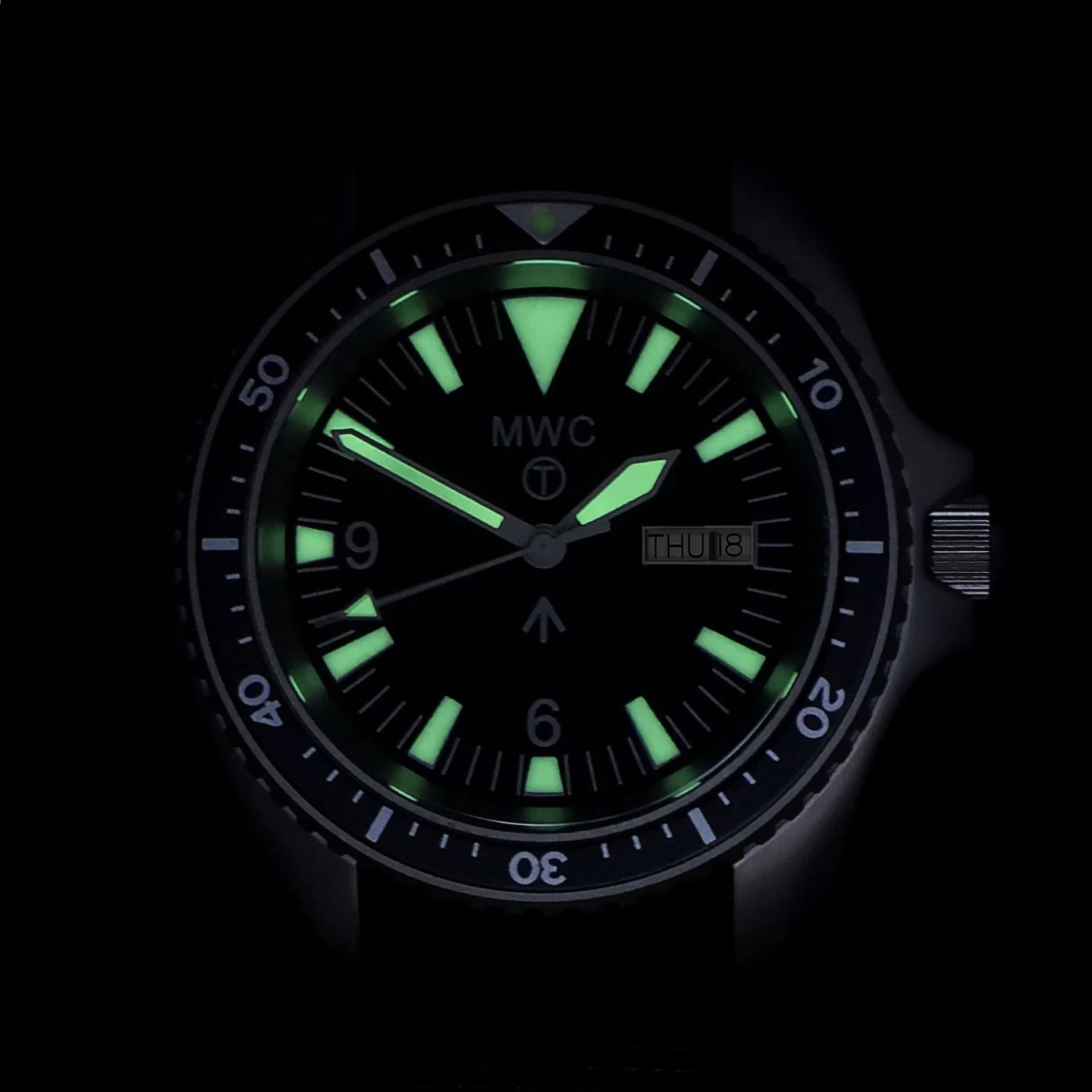 MWC Ltd Edition 1999-2001 Pattern Quartz Day/Date Military Divers Watch with Stainless Steel Case and Sapphire Crystal