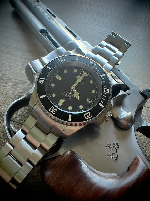 MWC Professional Military Diver 300m – Swiss Sellita SW200 Automatic, Sapphire Crystal, Ceramic Bezel & Steel Bracelet