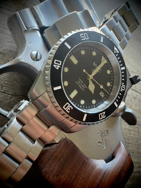 MWC Professional Military Diver 300m – Swiss Sellita SW200 Automatic, Sapphire Crystal, Ceramic Bezel & Steel Bracelet