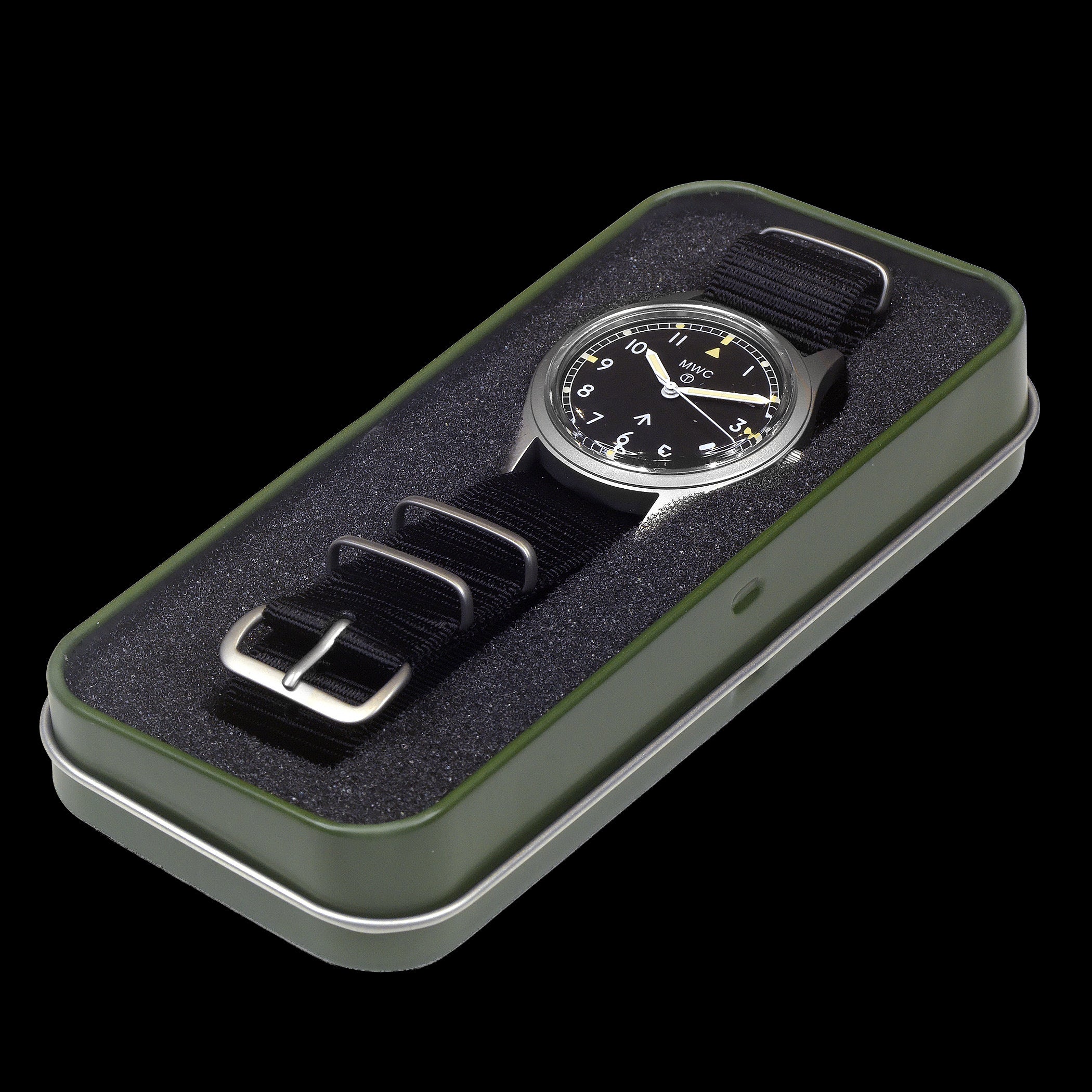 W10 1960s Pattern Military Watch with Plexiglass Crystal and Handwound Mechanical Movement