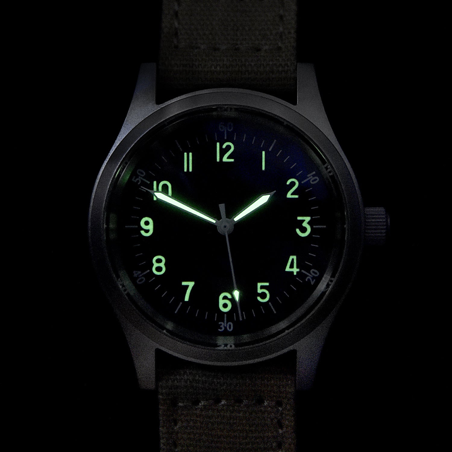 A-11 1940s WWII Pattern Military Watch, 100m/330ft Water Resistant With Shatter and Scratch Resistant Box Sapphire Crystal (Automatic)