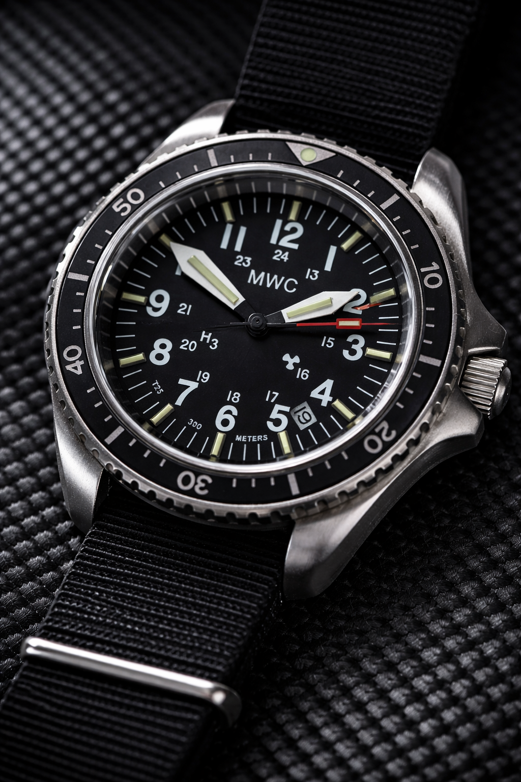 MWC Stainless Steel Automatic Military Divers Watch  - Tritium / GTLS Illumination, Sapphire Crystal and 60 Hour Power Reserve