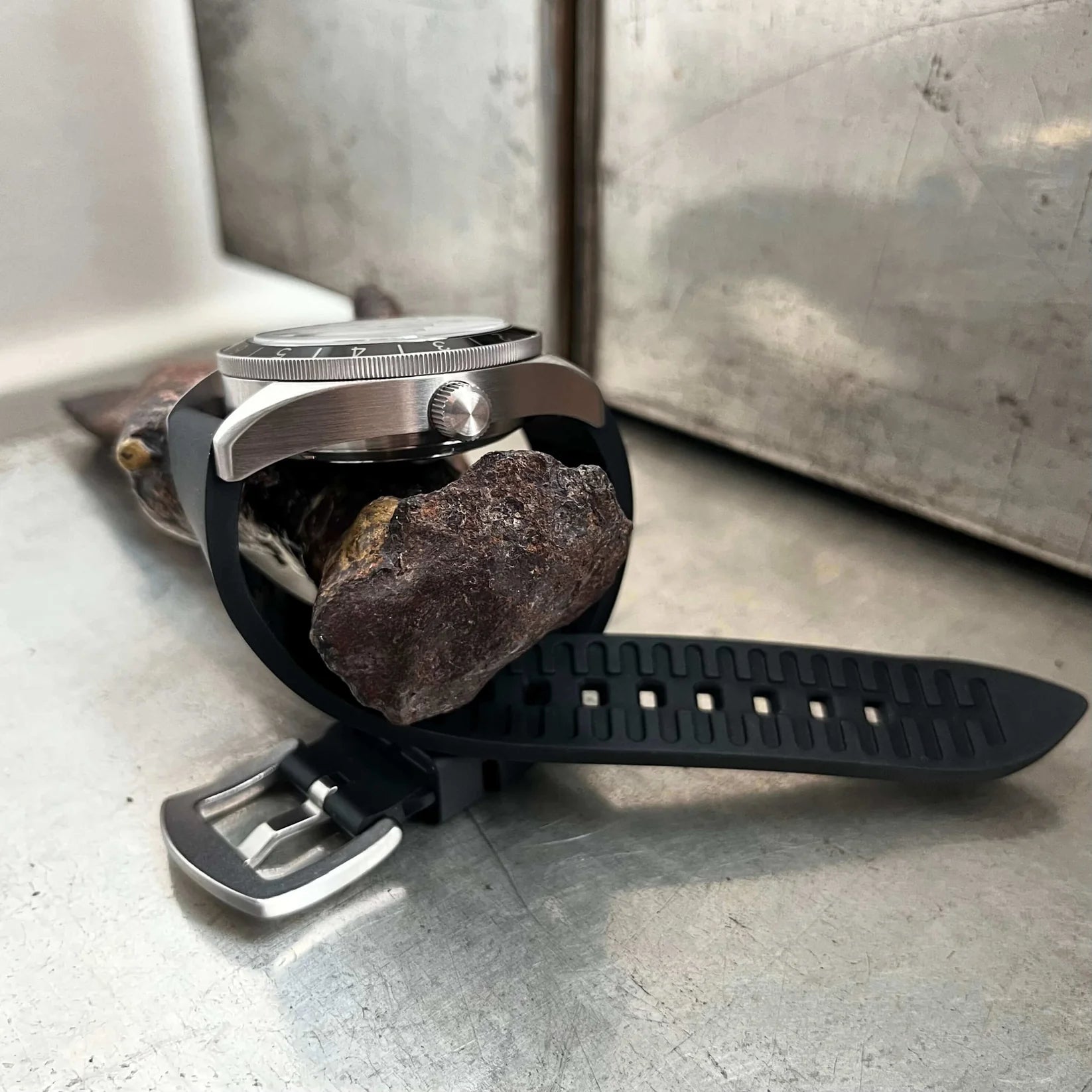 Enoksen Automatic Dive Watch - White Dial Edition ◇ 39mm